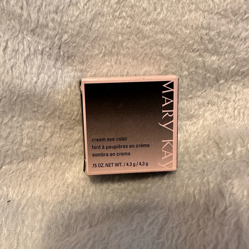 Mary Kay Cream Eye Color. Violet Storm. Brand New